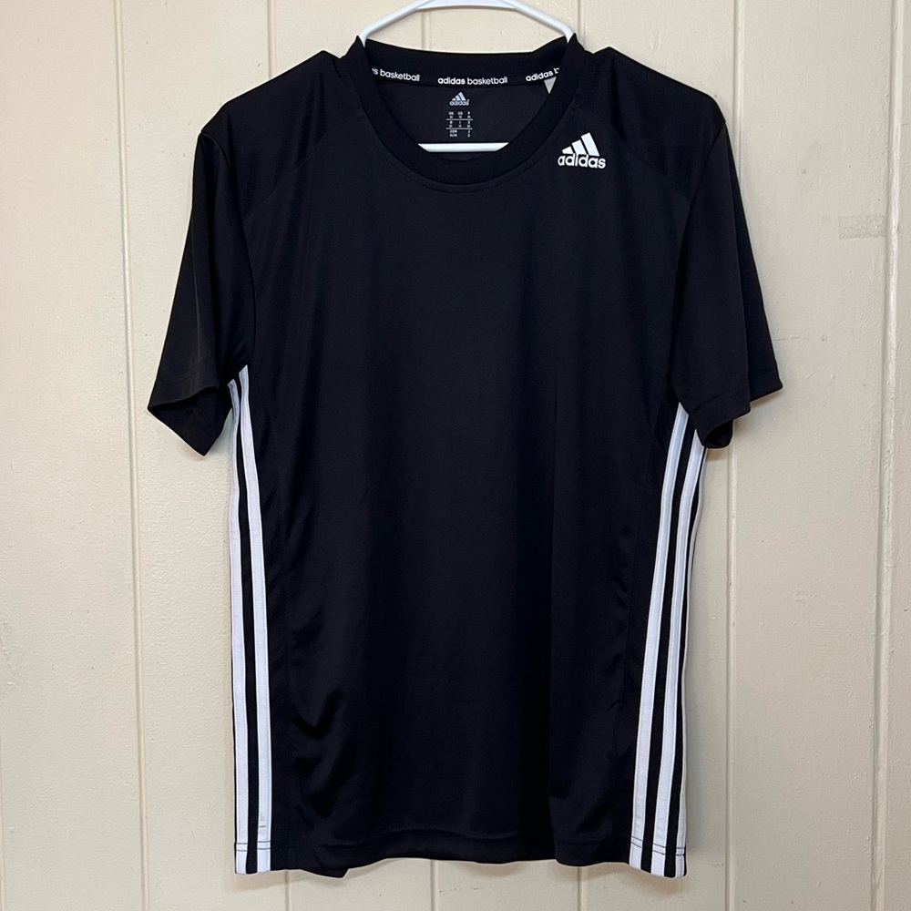 SOLD Adidas Basketball Black Dri Fit T-Shirt Size M